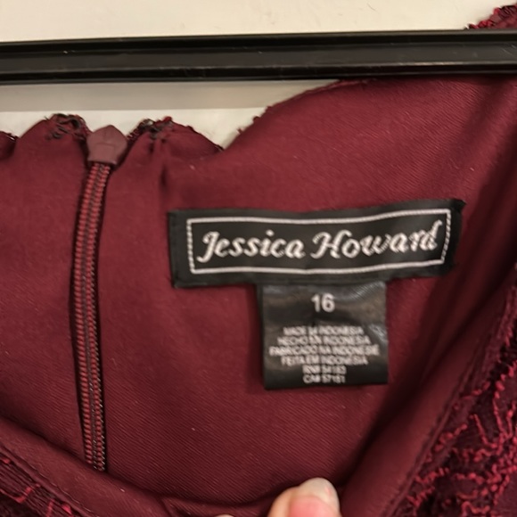 Formal gown- size 16 - Picture 3 of 5